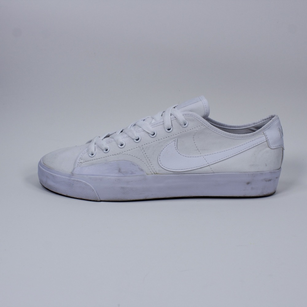 Nike SB Blazer Court White Canvas Skate Shoes Men's Size 11.5US / 10.5UK